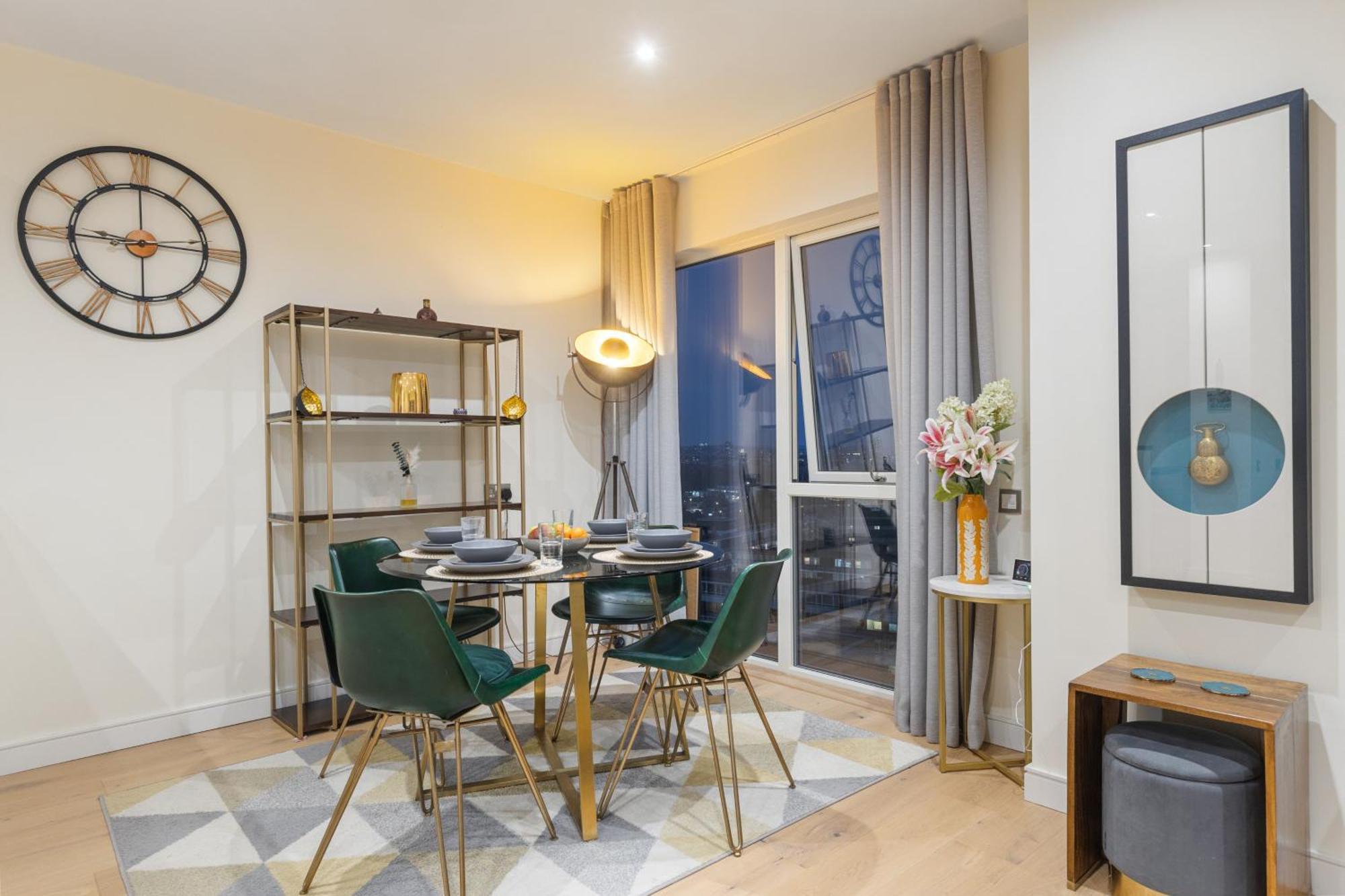 Classy Riverside Flat In Canary Wharf * Londra